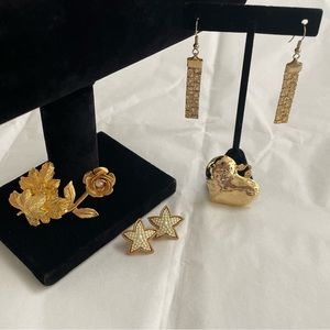 Super Cute Vintage 5 Piece Gold Tone Jewelry Lot